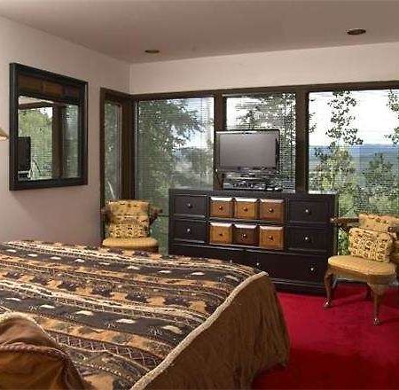 Black Bear By First Choice Property Management Snowmass Village Room photo
